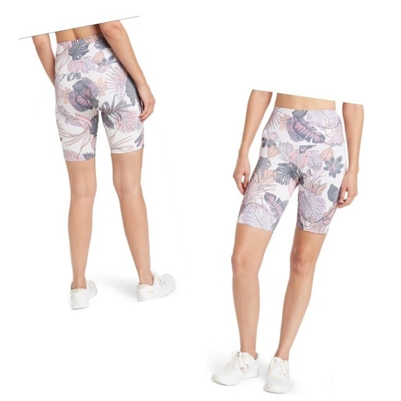 💋NWT ONZIE High Waisted Boho Botanical Bike Shorts - Picture 1 of 11